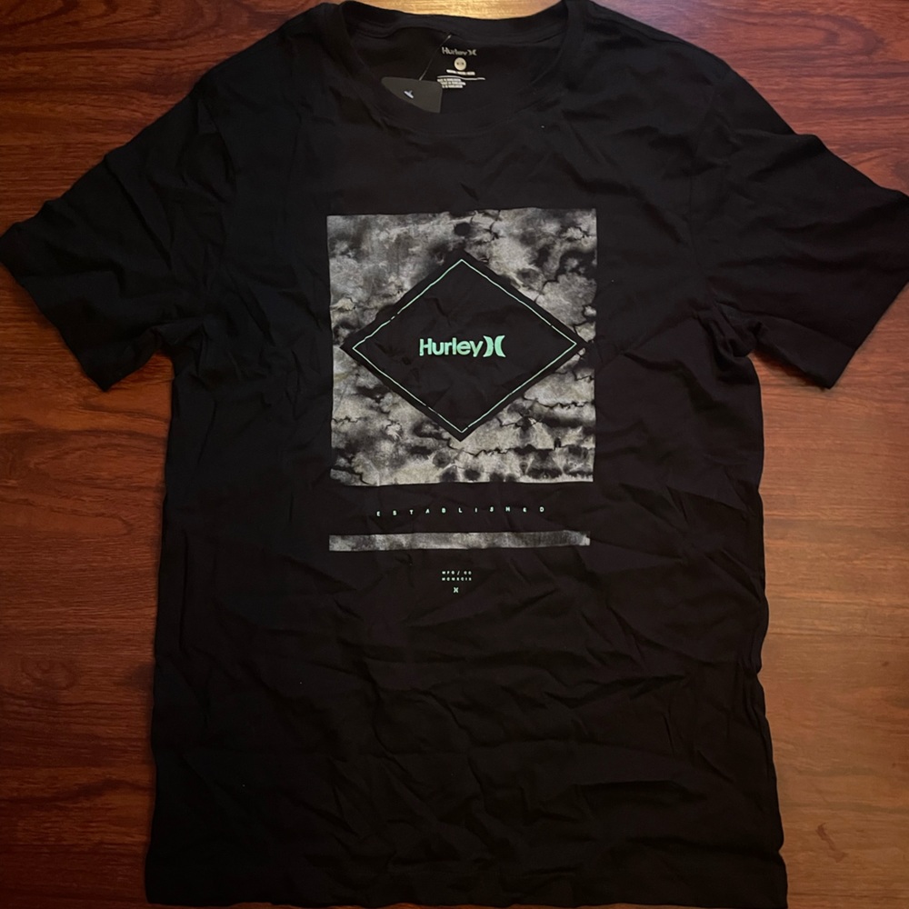 Black men’s Hurley T-shirt Men’s medium